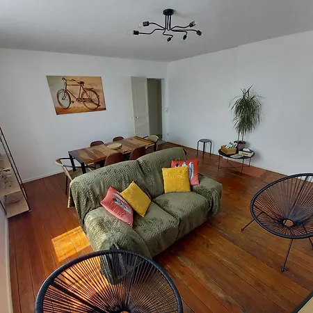 アパート Appartement, 2eme Etage Avec Piscine Partagee