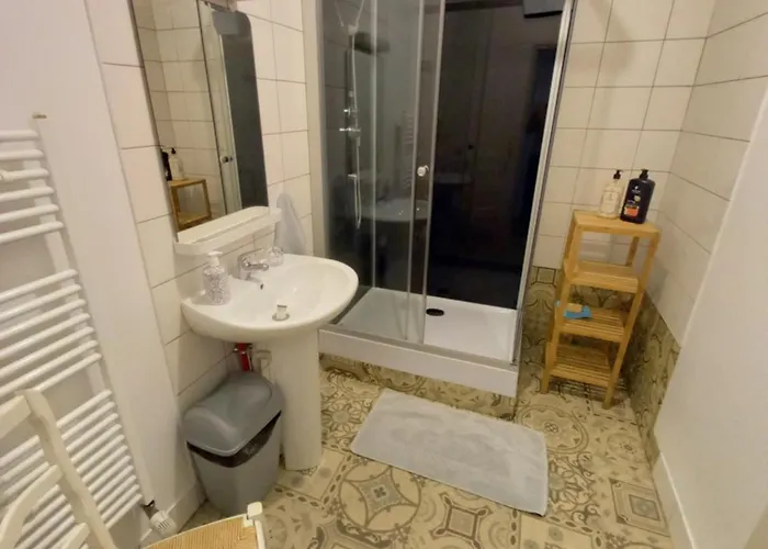 Appartement Appartement, 2eme Etage Avec Piscine Partagee