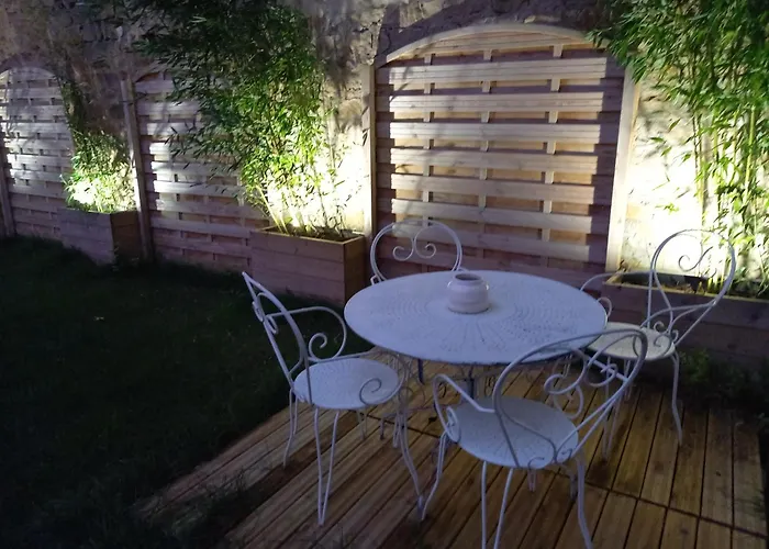 Appartement, 2eme Etage Avec Piscine Partagee